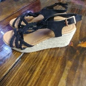 Qupid Wedges Size 6 Brand New!